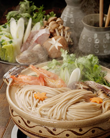 鍋もの煮込み麺の画像